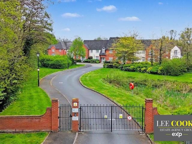 Flat for sale in Cross Green, South Staffordshire