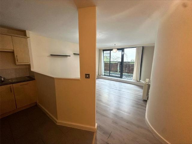 Flat for sale in Ropewalks, Calderstones