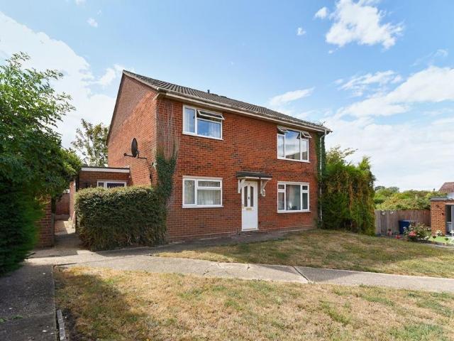 Flat for sale in Huntingdon, Cambridgeshire
