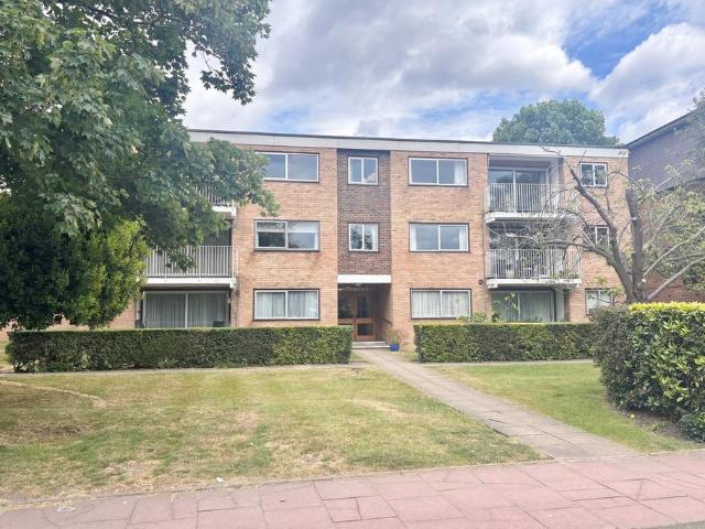 Flat for sale in Beckenham, Greater London