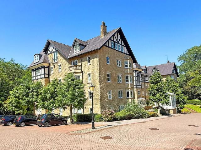 Flat for sale in Low Harrogate, Harrogate