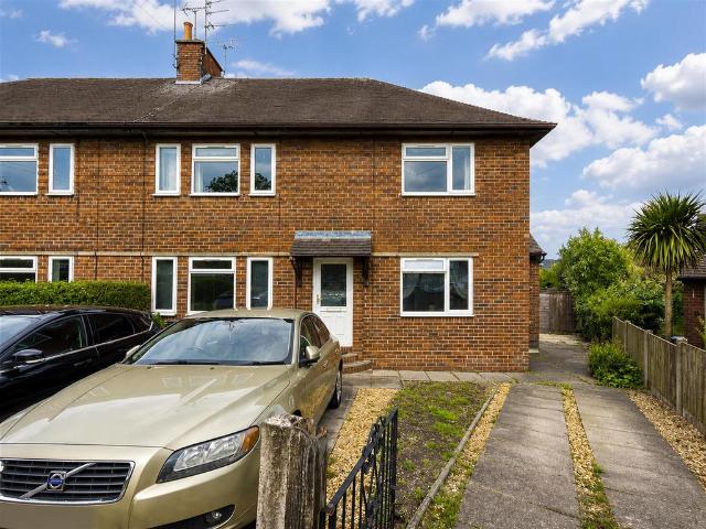 Flat for sale in Cheadle, Kingsley Moor