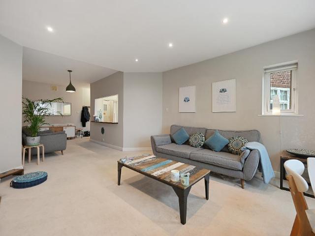 Flat for sale in Golders Green, Isle Of Man