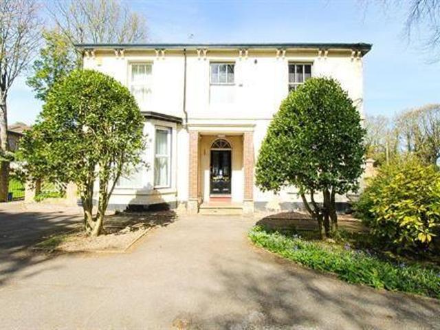 Flat for sale in Isle Of Man