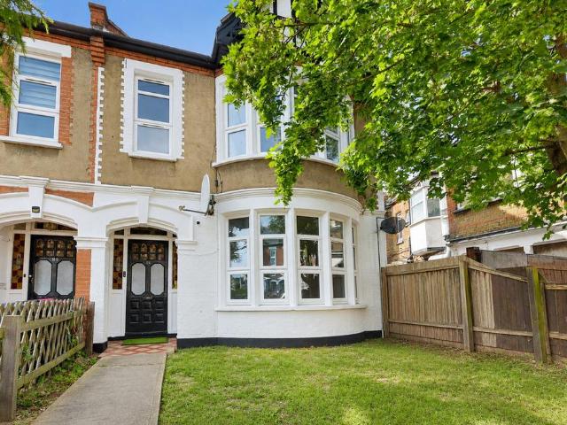 Flat for sale in Milton, Alton Barnes