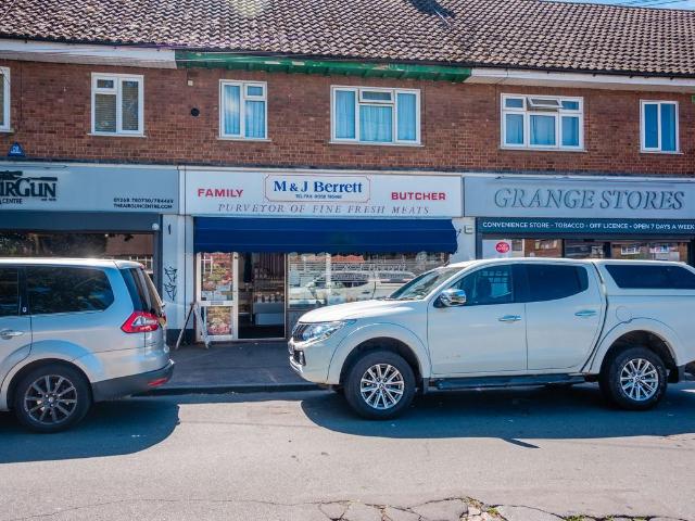 Flat for sale in Barling, Essex