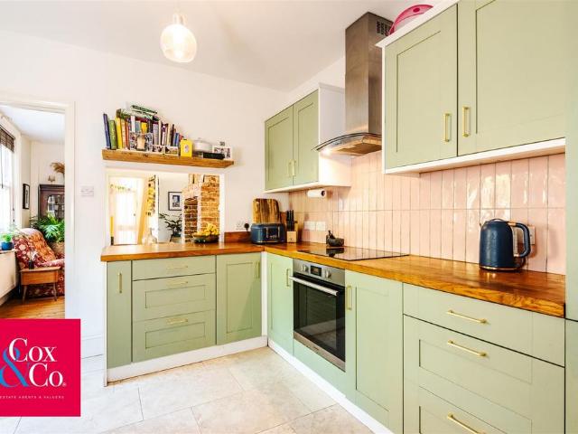 Flat for sale in Hangleton