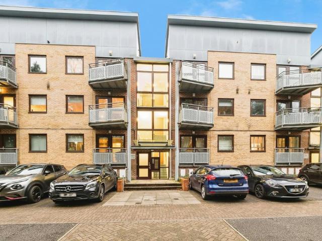 Flat for sale in London Borough of Havering, Greater London