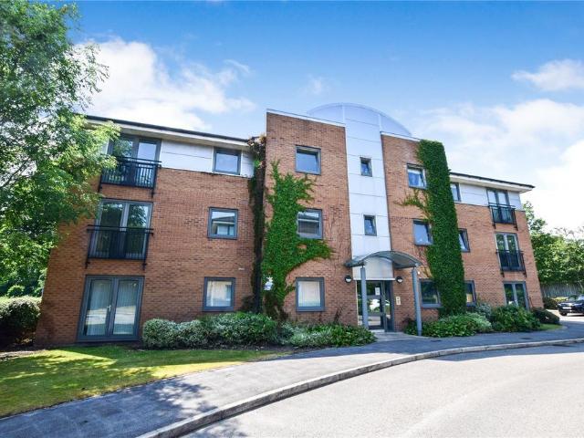 Flat for sale in Ashton upon Mersey, Trafford Park
