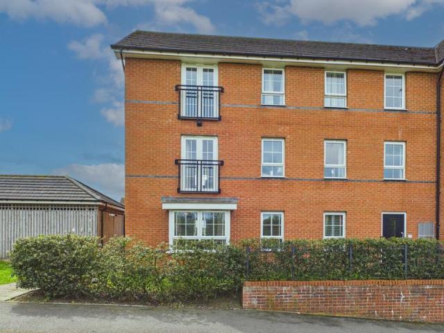 Flat for sale in Blakelaw, Tyne And Wear