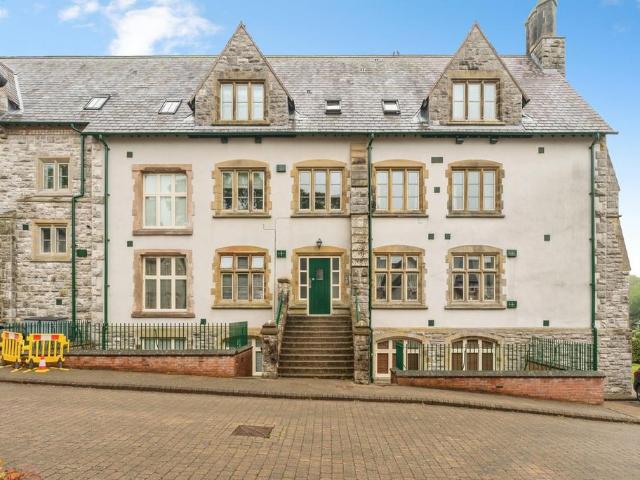 Flat for sale in Wales