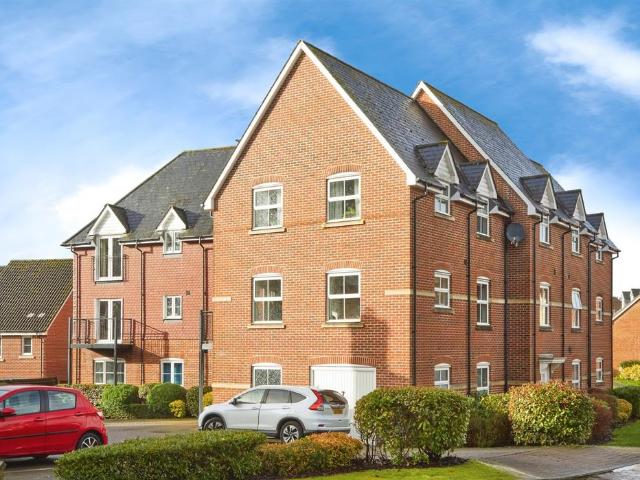Flat for sale in Laverstock, Wiltshire