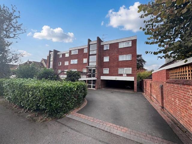 Flat for sale in Earlsdon, Coventry