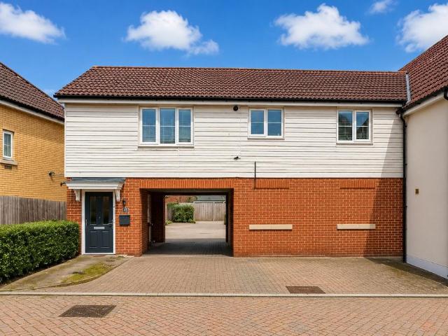 Flat for sale in Essex
