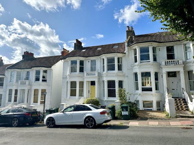 Flat for sale in Round Hill, Brighton & Hove