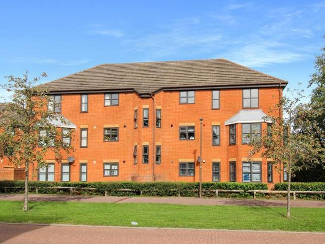 Flat for sale in Tattenhoe Park, Milton Keynes
