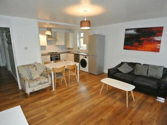 Flat for sale in London Borough of Lewisham, Greater London