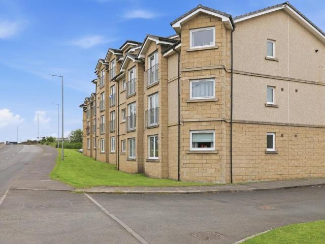 Flat for sale in Mossend, Scotland