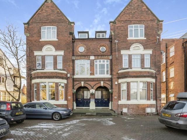 Flat for sale in Wheatley, South Yorkshire