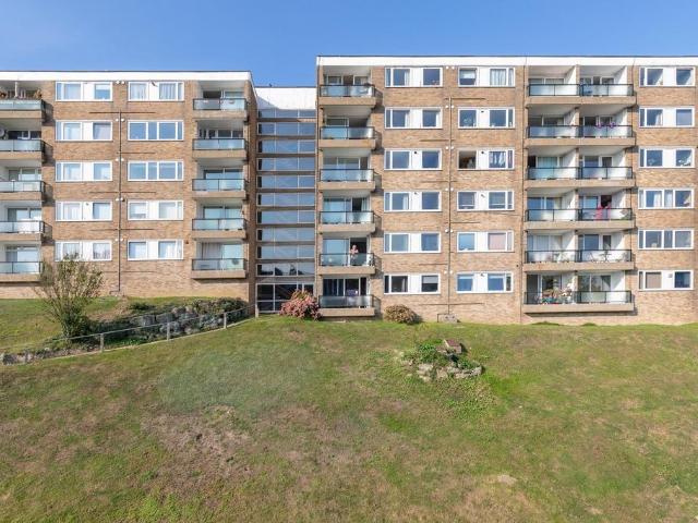Flat for sale in Golden Valley, Folkestone
