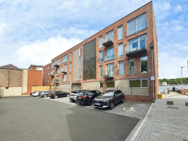 Flat for sale in Chirton, North Shields