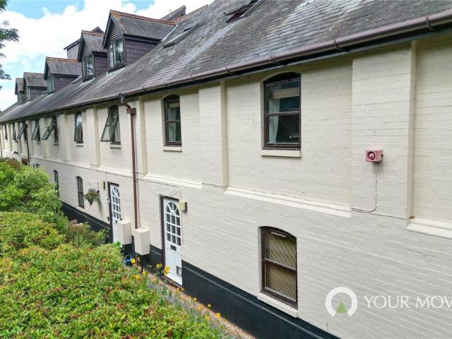 Flat for sale in Bungay, East Suffolk