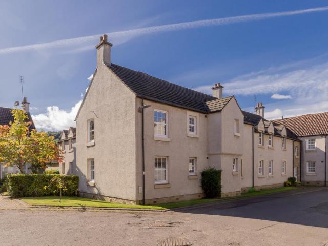 Flat for sale in Blackhall, Scotland