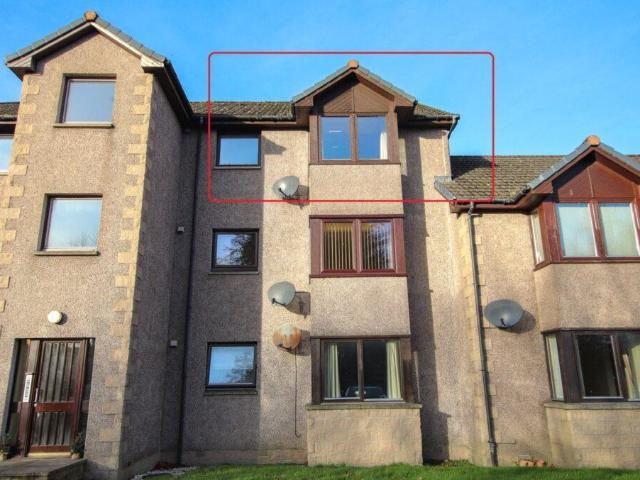 Flat for sale in Huntly, Scotland
