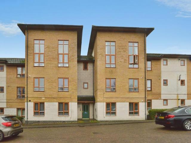 Flat for sale in Grange Farm, Shenley Church End
