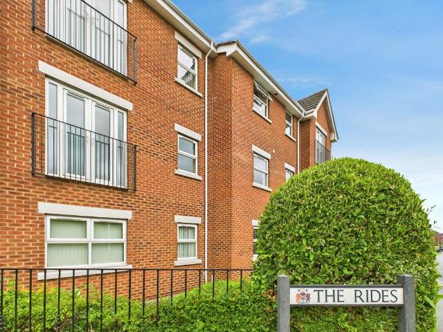 Flat for sale in Haydock, Newton Common