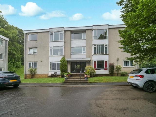 Flat for sale in Busby, Scotland