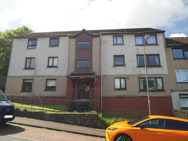 Flat for sale in Greenock, Scotland