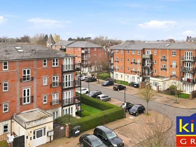 Flat for sale in Lower Edmonton, Edmonton