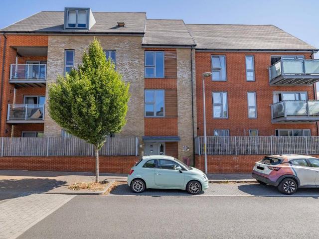 Flat for sale in Orchard Heights, Bridgefield