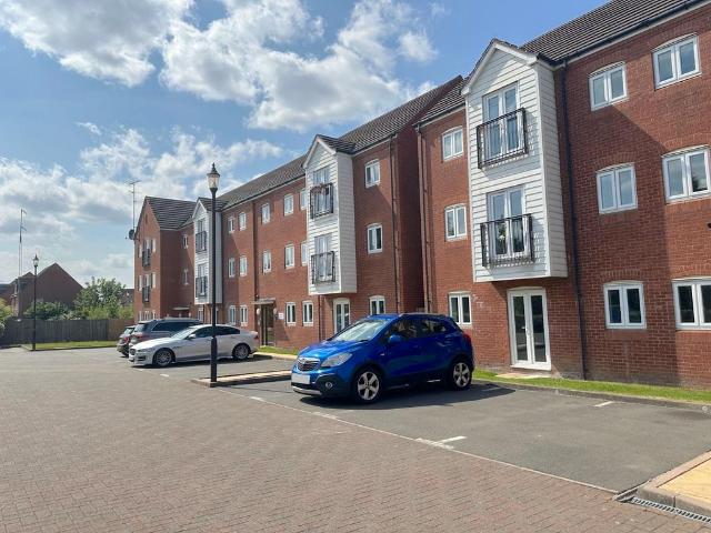 Flat for sale in Balls Hill, Hill Top