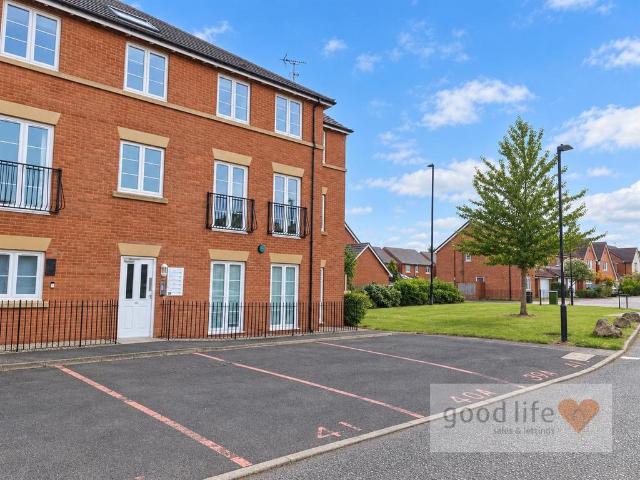 Flat for sale in Hill View, Sunderland