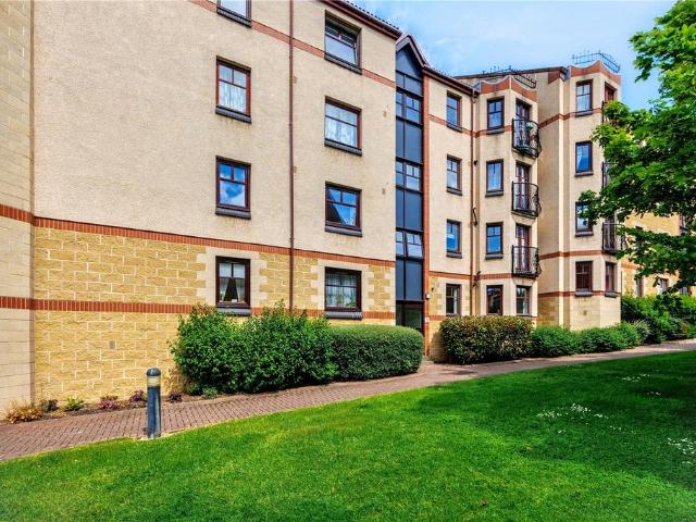 Flat for sale in Shaftesbury Park Colonies, Merchiston