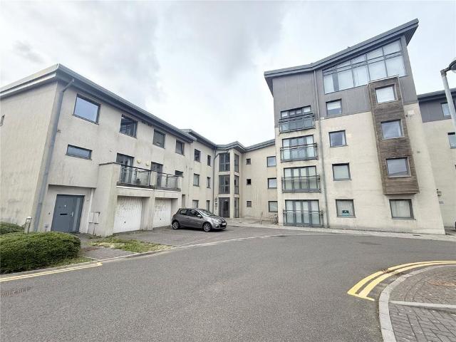 Flat for sale in SA1 Swansea Waterfront, Nangreaves