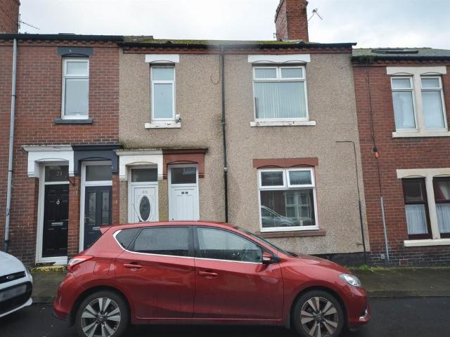 Flat for sale in Westoe, South Shields