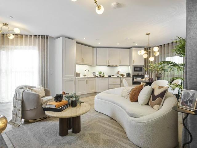 Flat for sale in Navestock Side, Essex