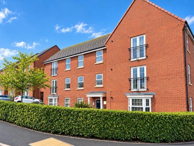 Flat for sale in Grantham, South Kesteven