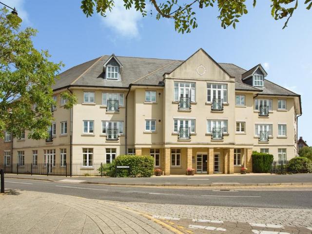 Flat for sale in Arrington, Cambridgeshire