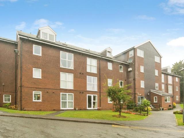 Flat for sale in Upper Bangor, Bangor