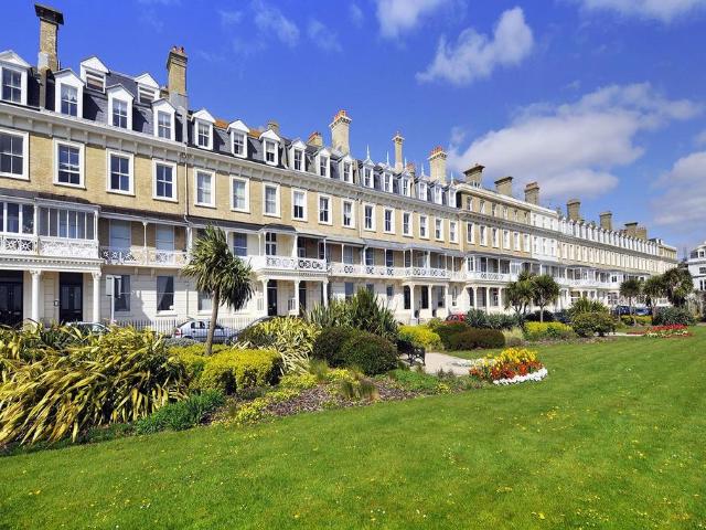 Flat for sale in West Worthing, Worthing