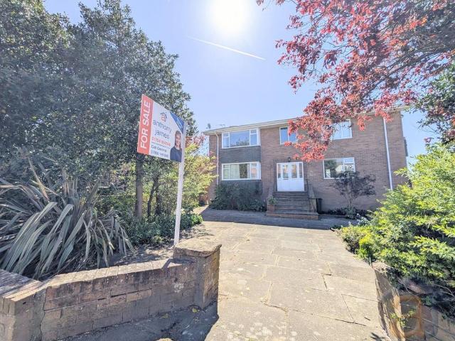 Flat for sale in Meols Cop, Southport