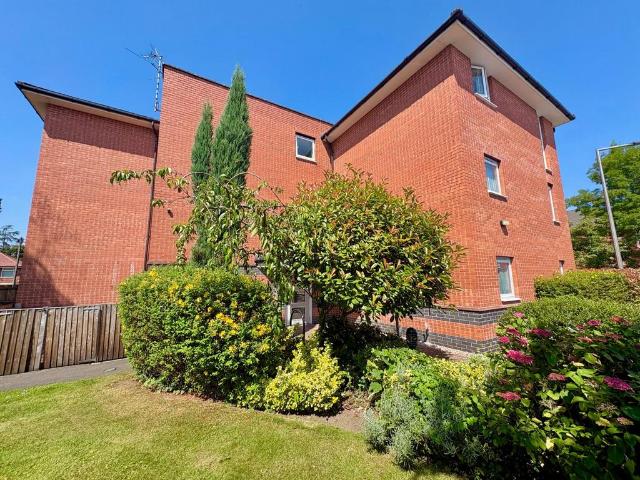 Flat for sale in Marple, Greater Manchester