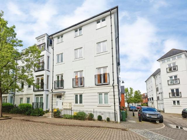 Flat for sale in St. Mildred's, The Bridge