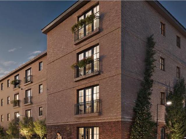 Flat for sale in Hexthorpe, South Yorkshire