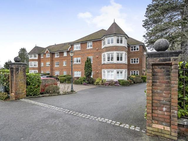 Flat for sale in St John's, Woking