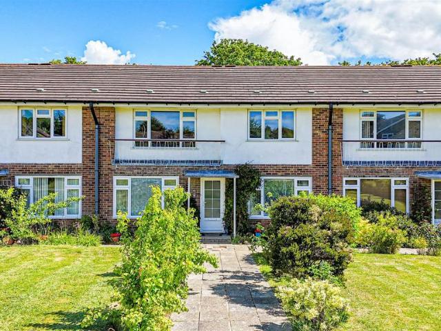 Flat for sale in Heathlands, East Sussex